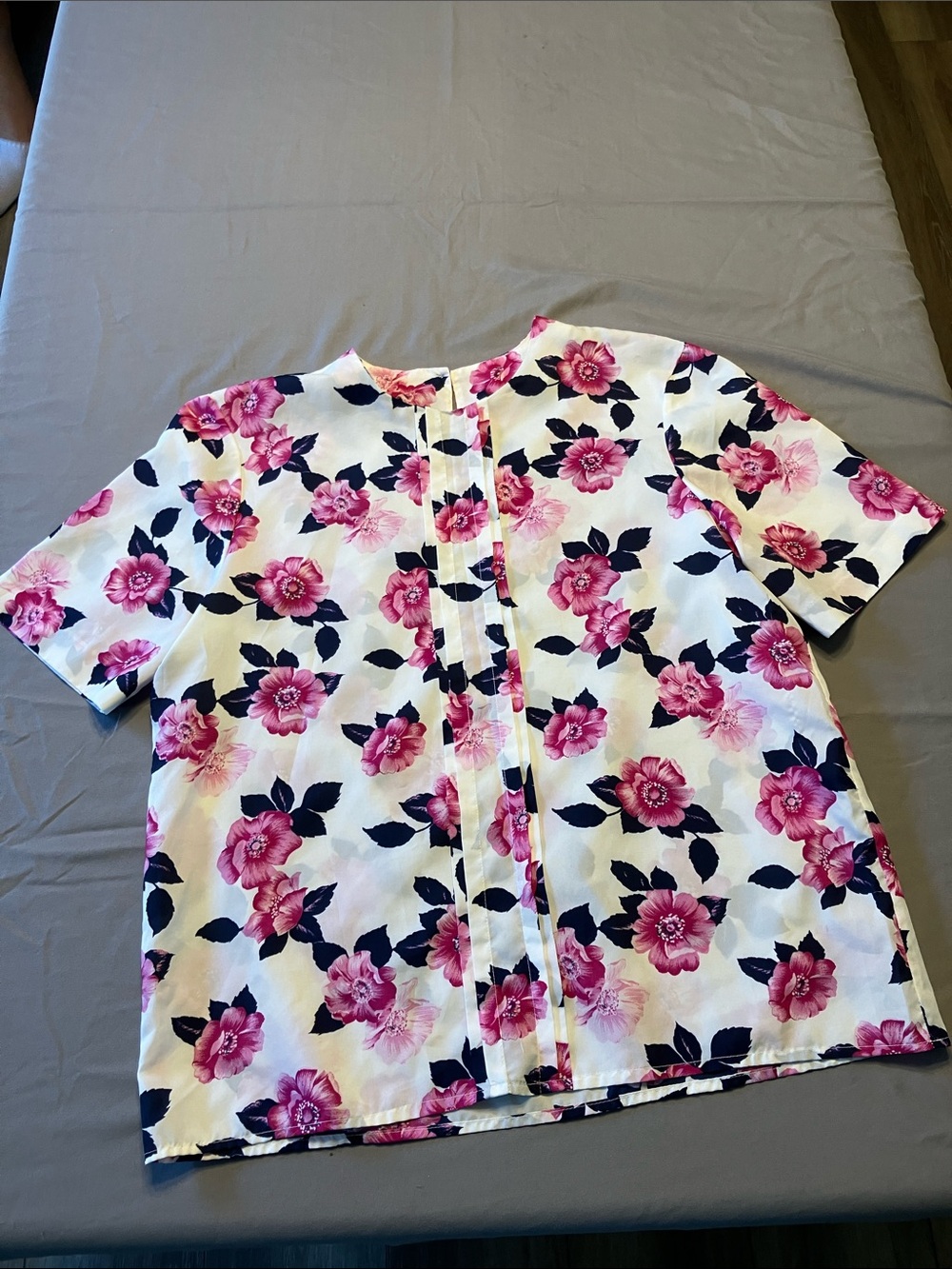Floral Short-Sleeve Blouse in Pink and Navy